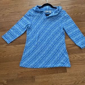 Ladies 3/4 sleeve Chicos top.